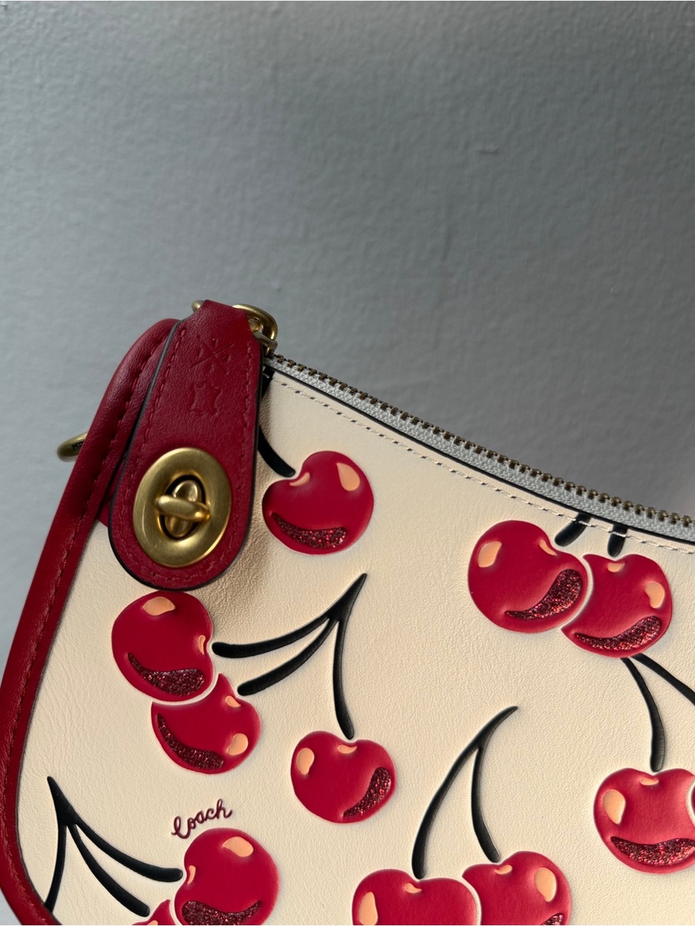 Coach Cherry Print Leather swinger Shoulder Bag in White and Red - Picture 2 of 5